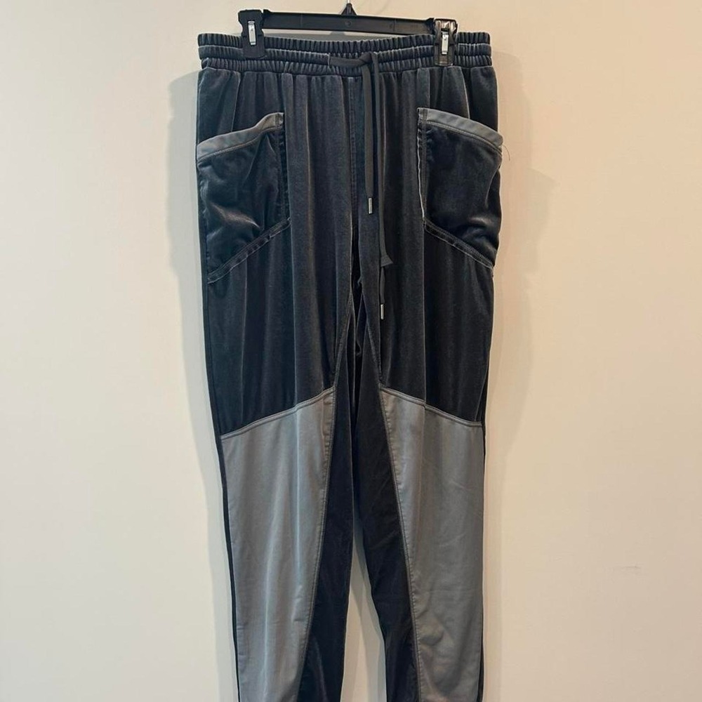 Kori black & grey velour joggers with pockets Size L